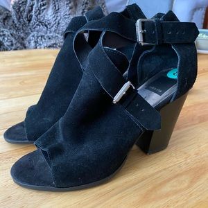 Dolce vita, size 8, open toed booties!